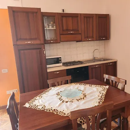 Apartment Appartamento Le Rondini Domus De Maria