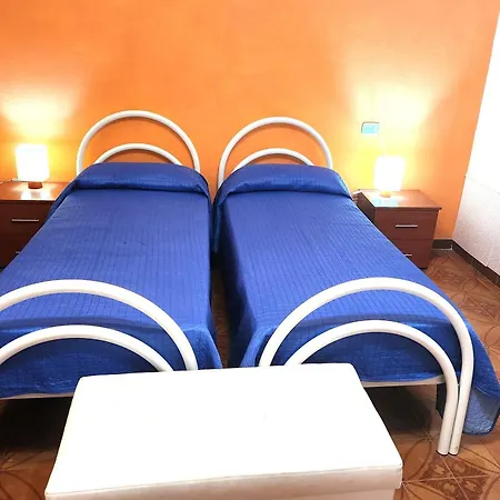 Appartamento Le Rondini Apartment Domus De Maria