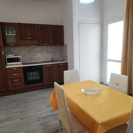 Appartamento Le Rondini Domus De Maria