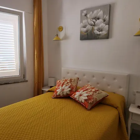 Apartmán Le Rondini Domus De Maria