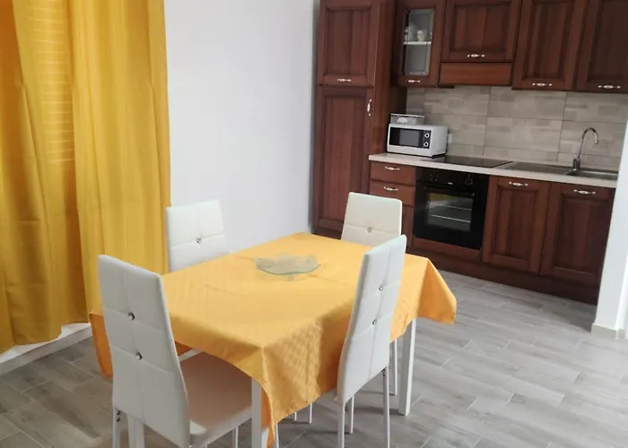 Le Rondini * Domus De Maria